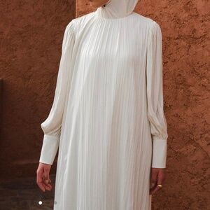 Flowy White Maxi Dress - EU 36
